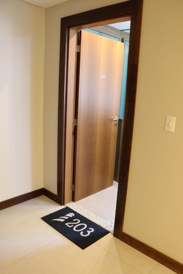 Loft 203 Linda Vista Farol De Santa Marta Residence Mirim Exterior photo
